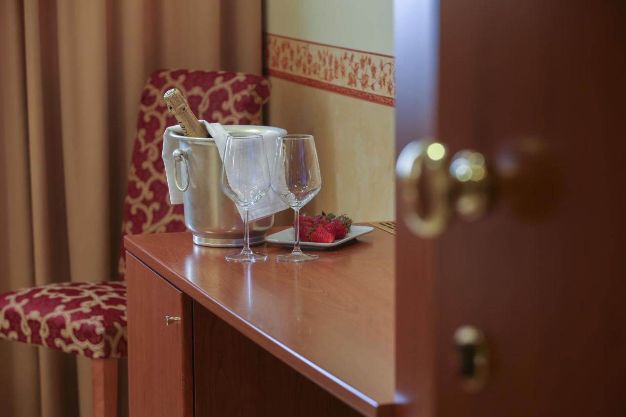 Felix Hotel Montecchio Maggiore Bagian luar foto